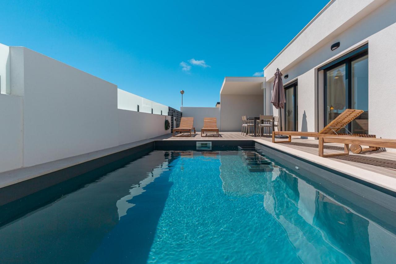 לוריניה Villa Tapisco With Private Pool מראה חיצוני תמונה