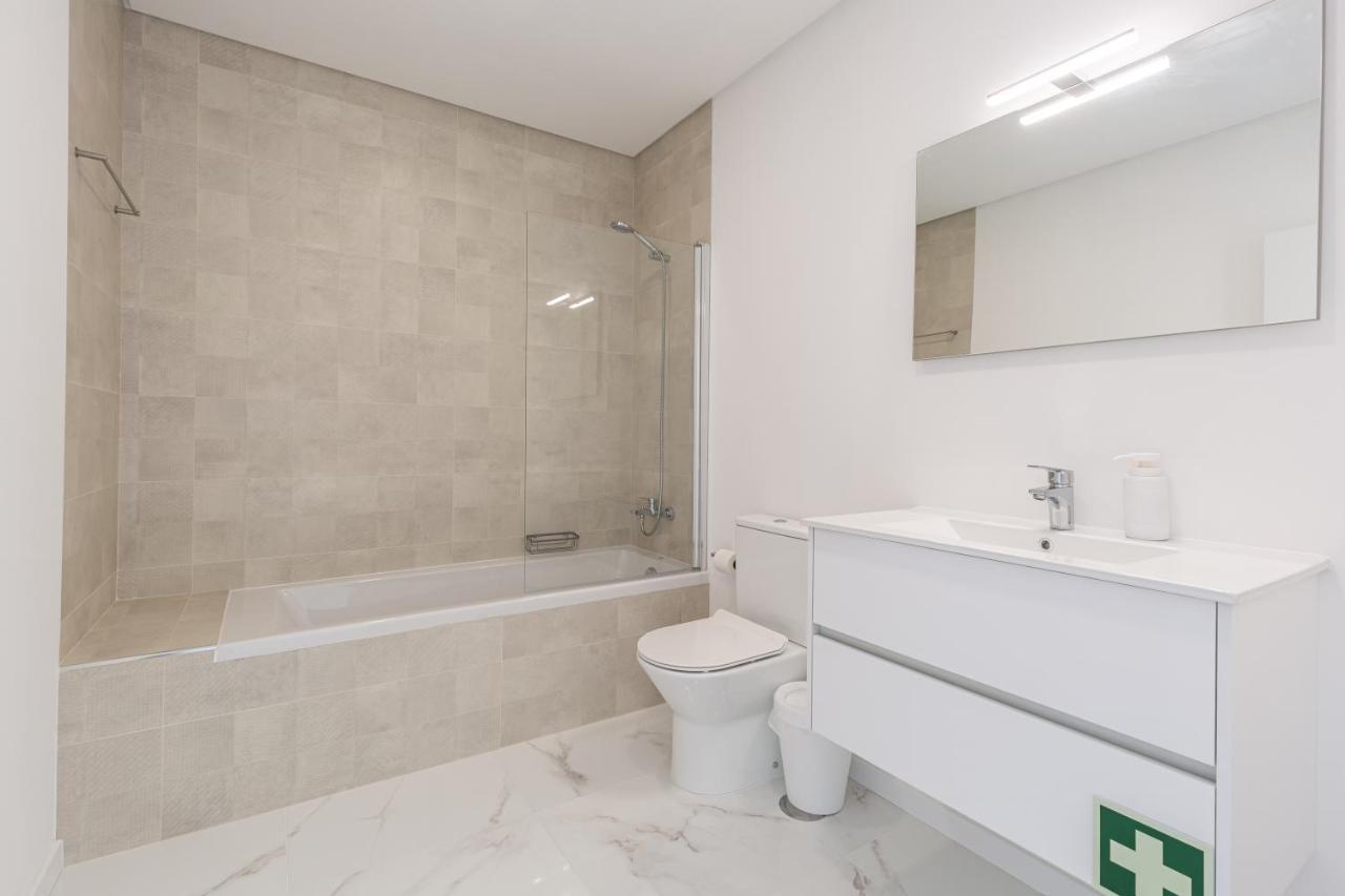 לוריניה Villa Tapisco With Private Pool מראה חיצוני תמונה