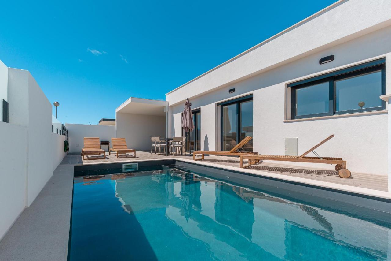 לוריניה Villa Tapisco With Private Pool מראה חיצוני תמונה